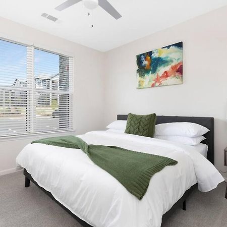 Stylish New Condo In קונקורד מראה חיצוני תמונה